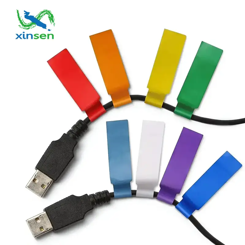 Etiketten für Datenkabel